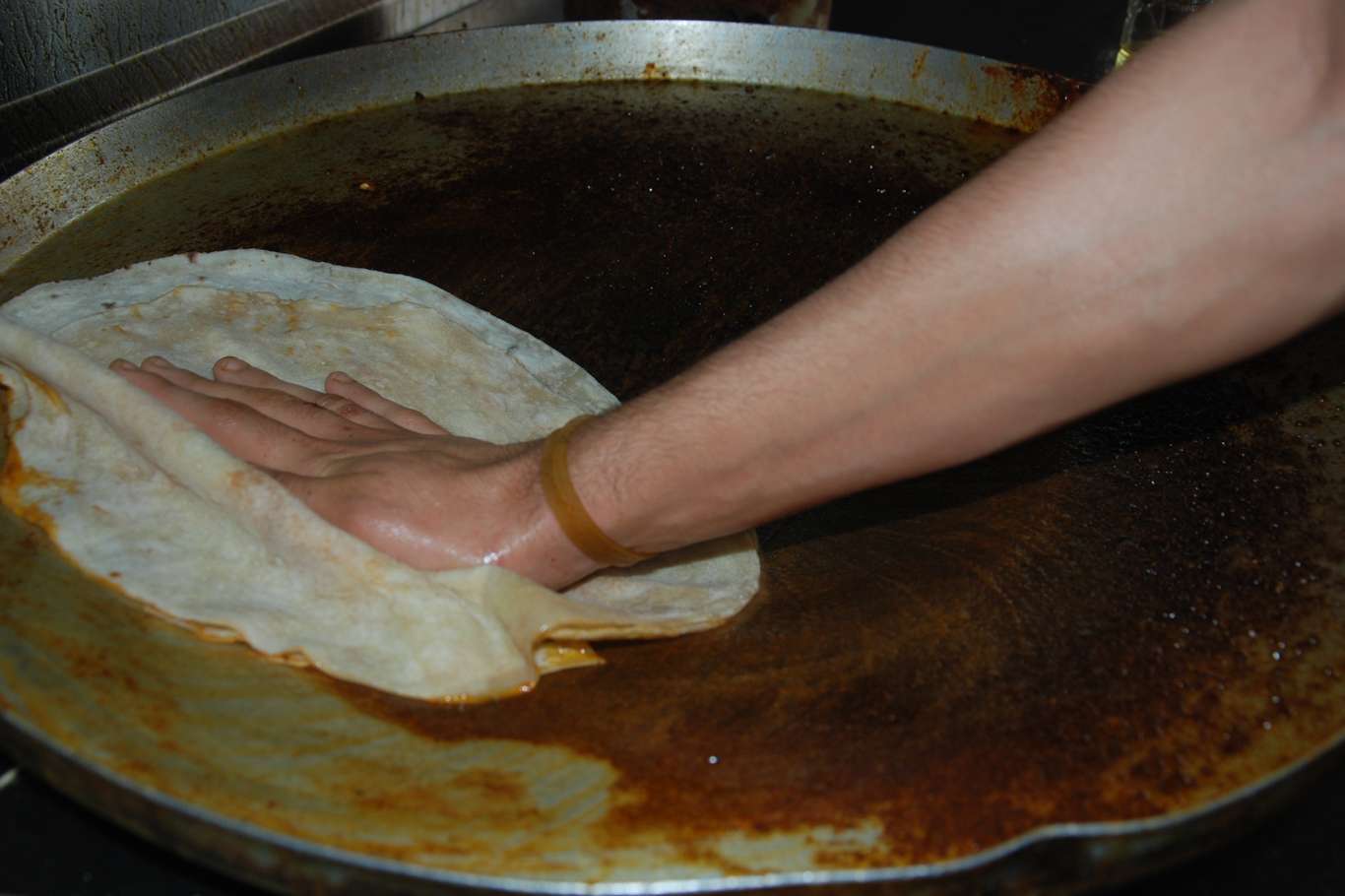 Mersin’in vazgeçilmez damak tadı: Tantuni Mersin’in vazgeçilmez damak tadı: Tantuni